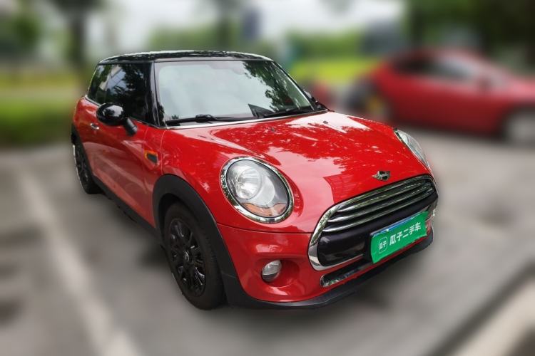 Used MINI 2016 1.5T COOPER Front Right 45 Deg