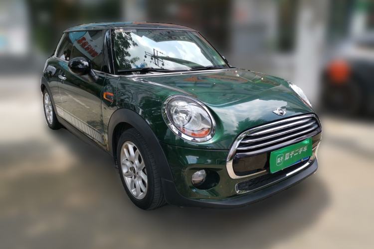 Used MINI 2016 1.5T COOPER Front Right 45 Deg