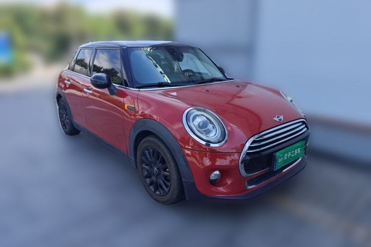 Used MINI 2016 1.5T COOPER Five-Door Edition Front Right 45 Deg