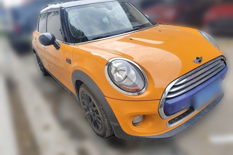 Used MINI 2016 1.5T COOPER Five-Door Edition Front Right 45 Deg