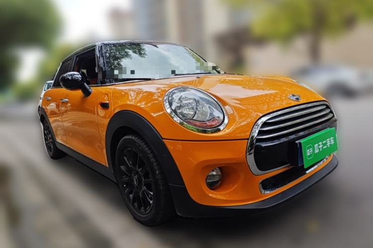 Used MINI 2016 1.5T COOPER Five-Door Edition Front Right 45 Deg