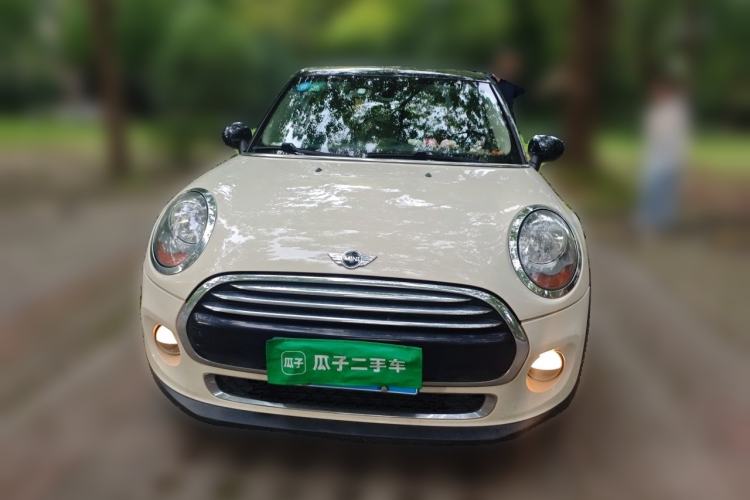 Used MINI 2016 1.5T COOPER Five-Door Edition Front