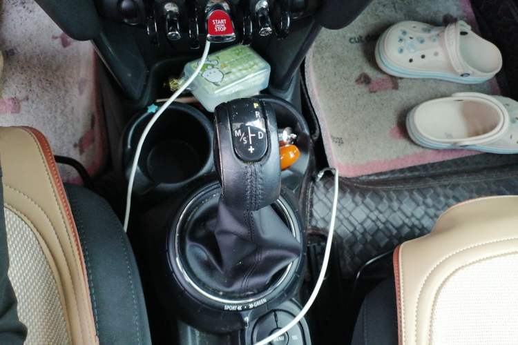 Used MINI 2016 1.5T COOPER Gear Lever