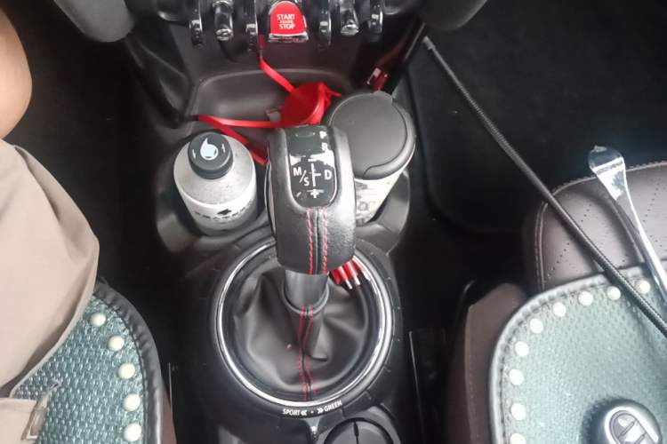 Used MINI 2016 2.0T COOPER S Five-Door Edition Gear Lever