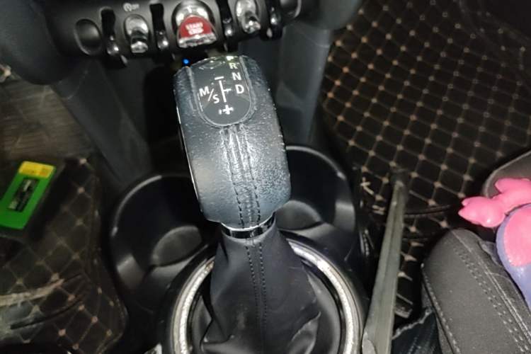 Used MINI 2016 1.5T COOPER Gear Lever