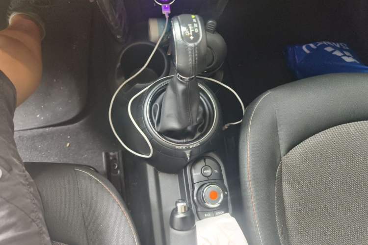 Used MINI 2016 1.5T COOPER Gear Lever