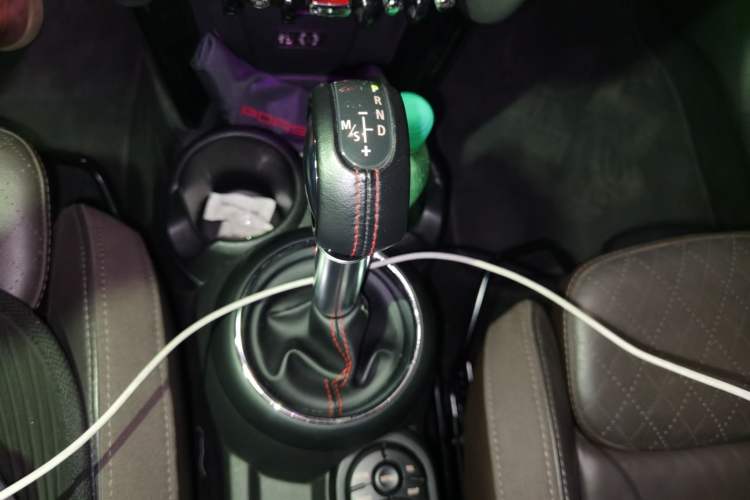 Used MINI 2016 2.0T COOPER S Pioneer Edition Gear Lever