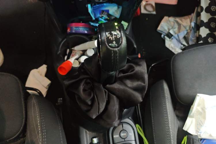 Used MINI 2016 1.5T COOPER Five-Door Edition Gear Lever