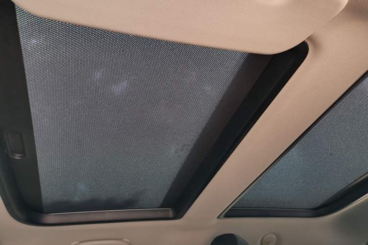 Used MINI 2016 1.5T COOPER Headliner
