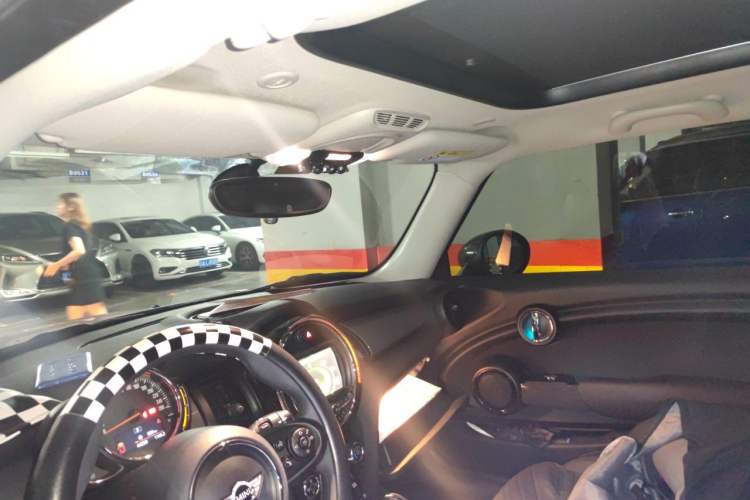 Used MINI 2016 1.5T COOPER Headliner