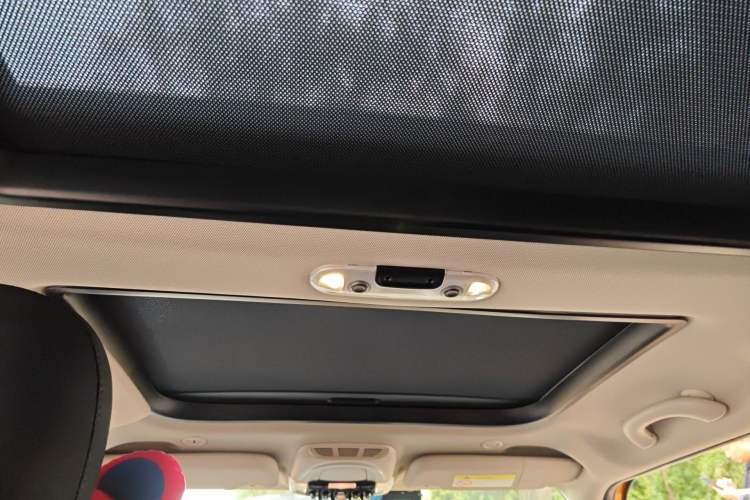 Used MINI 2016 1.5T COOPER Five-Door Edition Headliner