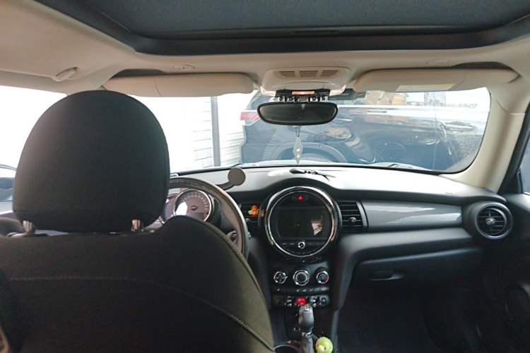 Used MINI 2016 1.5T COOPER Headliner