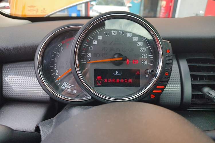 Used MINI 2016 1.5T COOPER Five-Door Edition Instrument Cluster