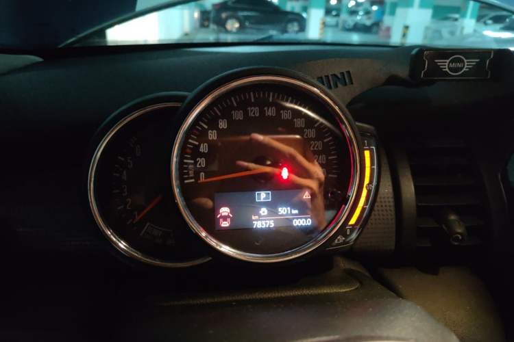 Used MINI 2016 1.5T COOPER Instrument Cluster