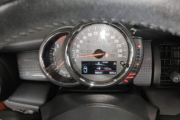 Used MINI 2016 1.5T COOPER Instrument Cluster