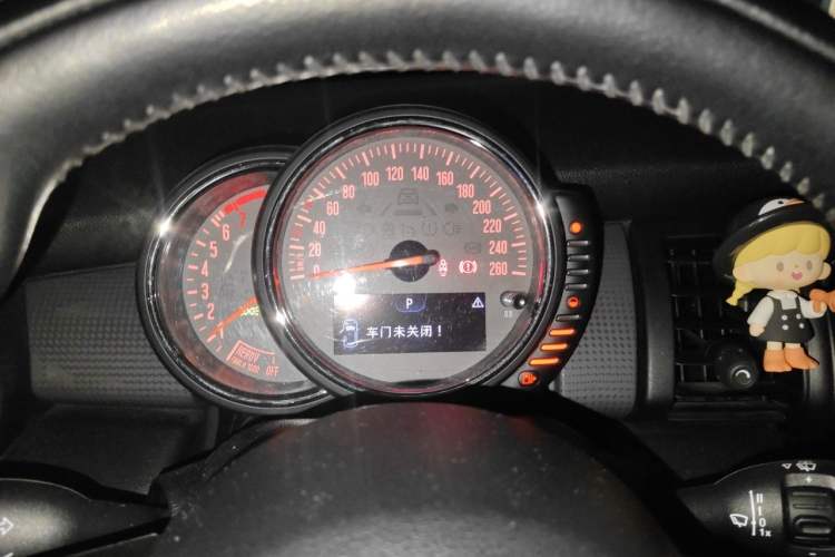 Used MINI 2016 1.5T COOPER Instrument Cluster
