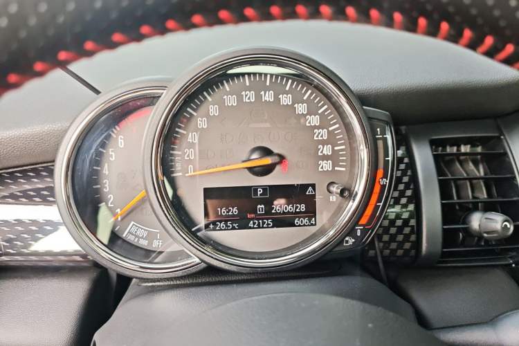 Used MINI 2016 2.0T COOPER S Five-Door Edition Instrument Cluster