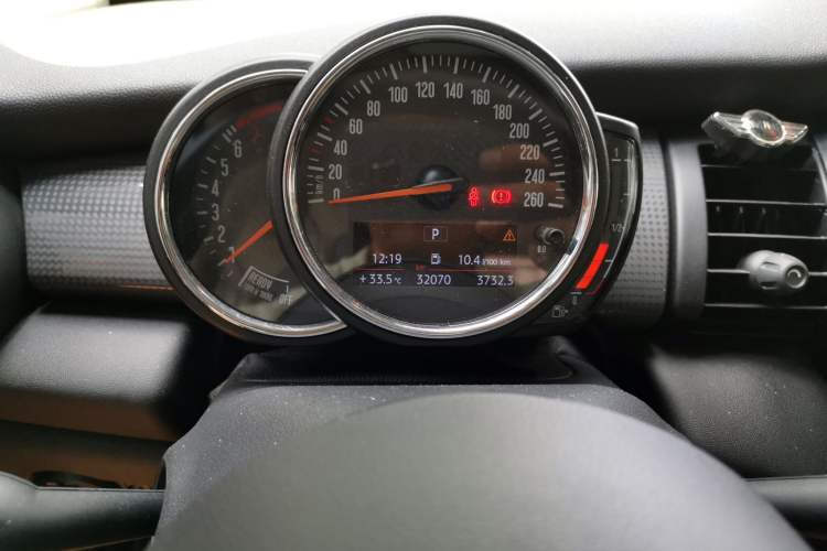 Used MINI 2016 1.5T COOPER Instrument Cluster