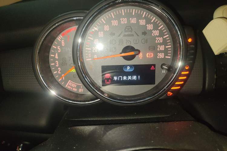 Used MINI 2016 1.5T COOPER
