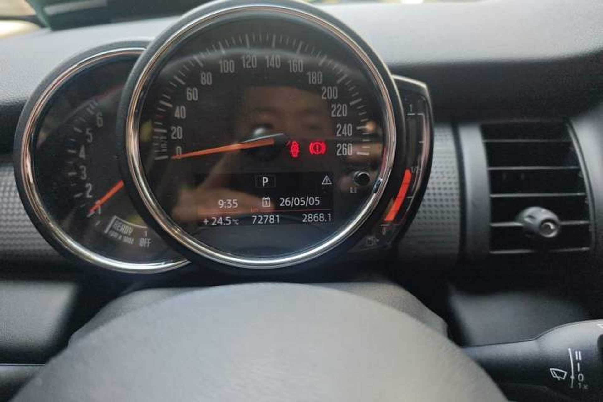 Used MINI 2016 1.5T COOPER Five-Door Edition Instrument Cluster