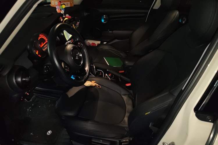Used MINI 2016 1.5T COOPER Five-Door Edition Left Front Seat