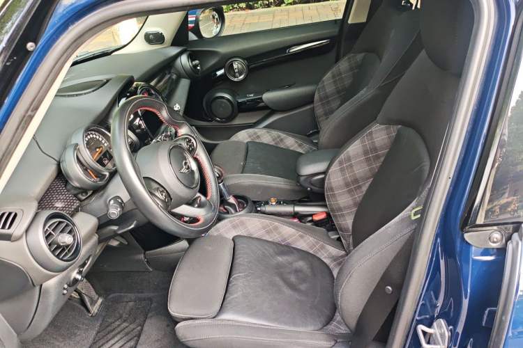 Used MINI 2016 2.0T COOPER S Five-Door Edition Left Front Seat