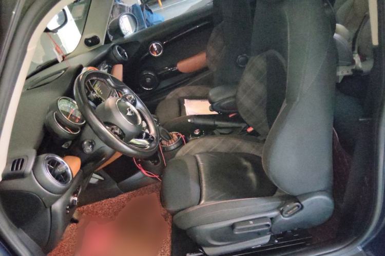 Used MINI 2016 1.5T COOPER SEVEN Left Front Seat