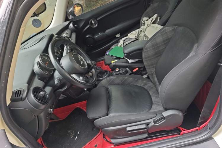 Used MINI 2016 1.5T COOPER Left Front Seat