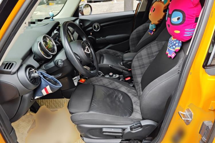 Used MINI 2016 1.5T COOPER Five-Door Edition Left Front Seat