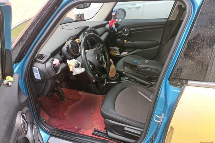 Used MINI 2016 1.2T ONE Pioneer Edition Five-Door Version Left Front Seat