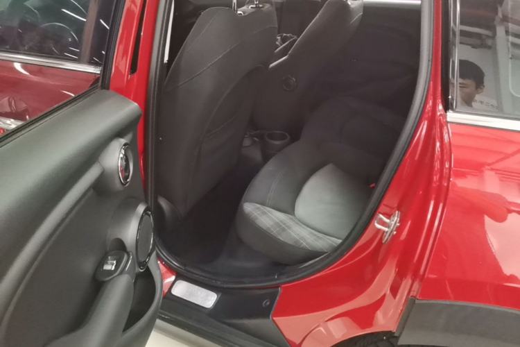 Used MINI 2016 1.5T COOPER Five-Door Edition Left Rear Seat