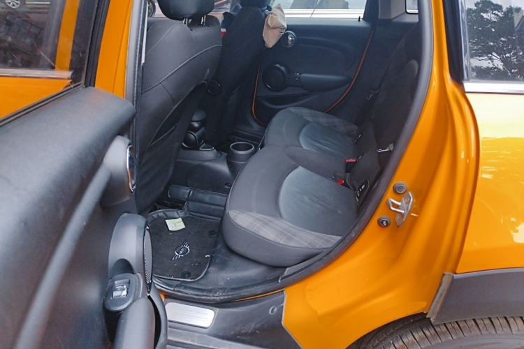 Used MINI 2016 1.5T COOPER Five-Door Edition Left Rear Seat