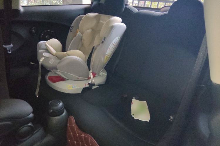 Used MINI 2016 1.5T COOPER SEVEN Left Rear Seat