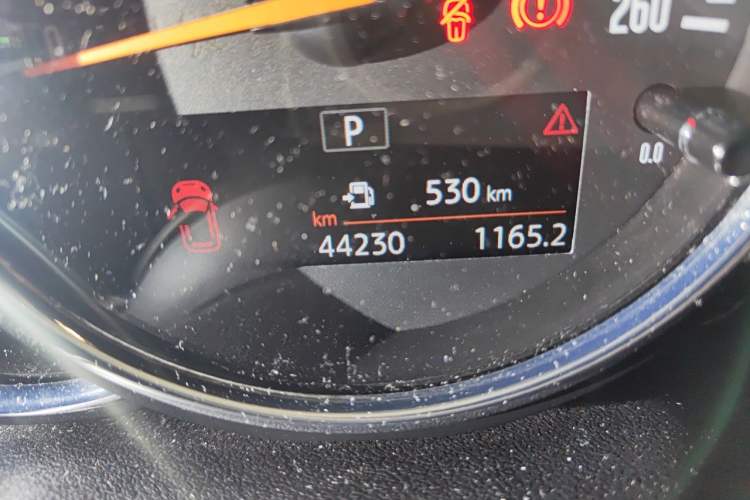 Used MINI 2016 1.5T COOPER Odometer Close Up