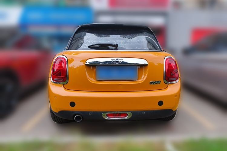 Used MINI 2016 1.5T COOPER Five-Door Edition Rear