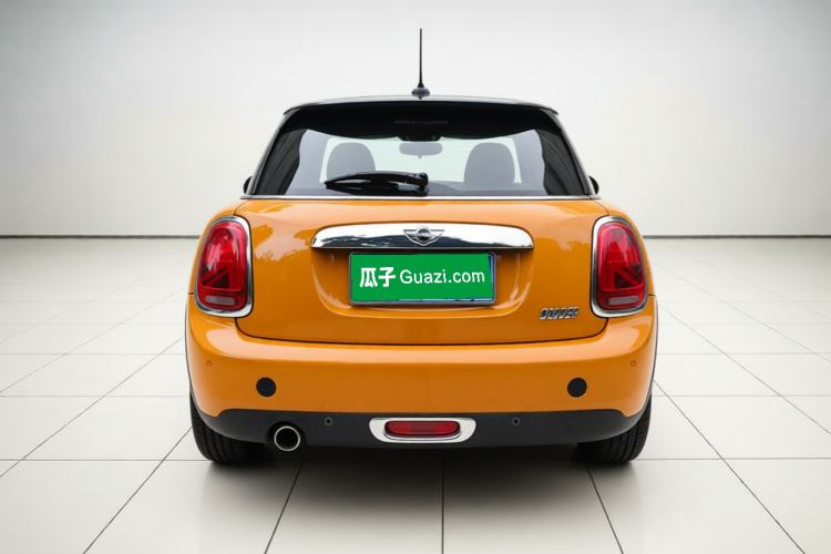 Used MINI 2016 1.5T COOPER Five-Door Edition Rear