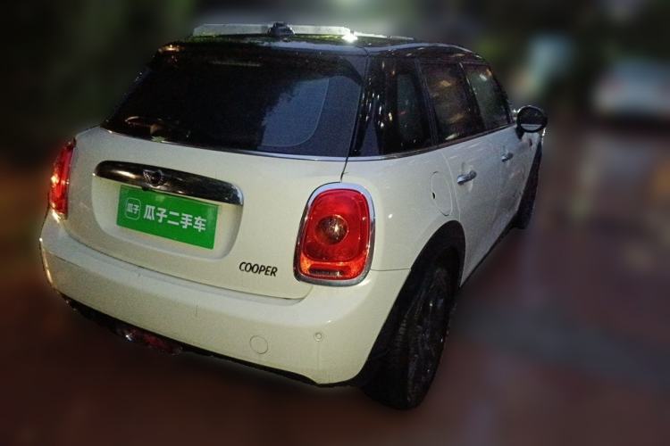 Used MINI 2016 1.5T COOPER Five-Door Edition Rear Right 45 Deg
