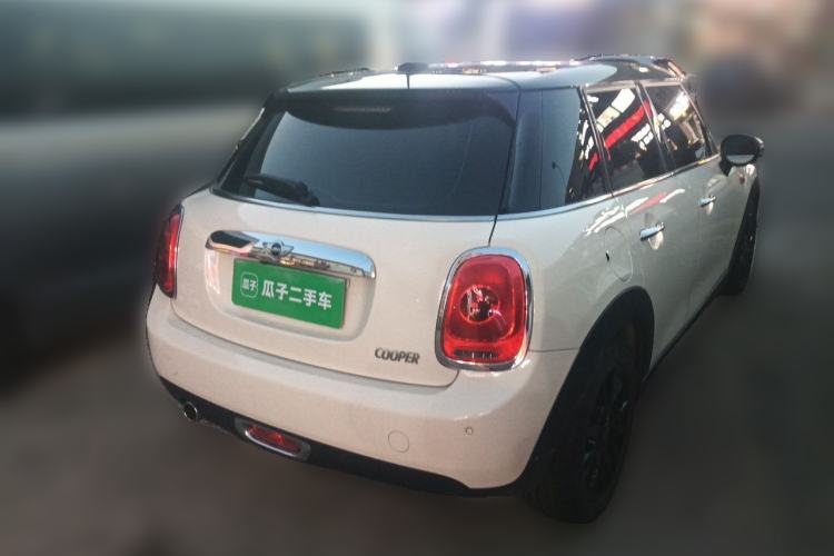 Used MINI 2016 1.5T COOPER Five-Door Edition Rear Right 45 Deg