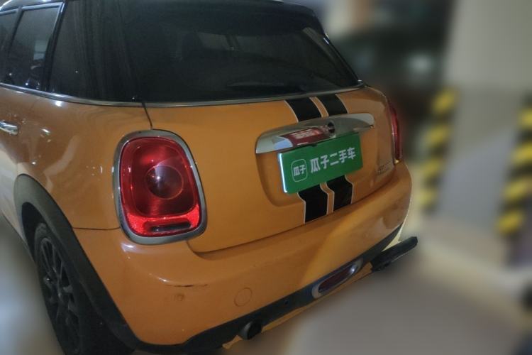 Used MINI 2016 1.5T COOPER Five-Door Edition Rear