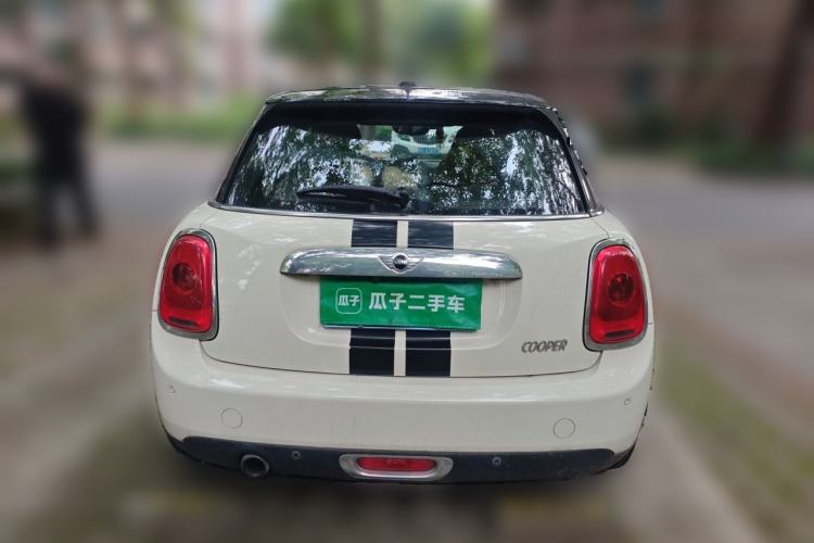 Used MINI 2016 1.5T COOPER Five-Door Edition Rear