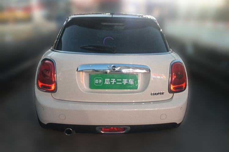 Used MINI 2016 1.5T COOPER Five-Door Edition Rear