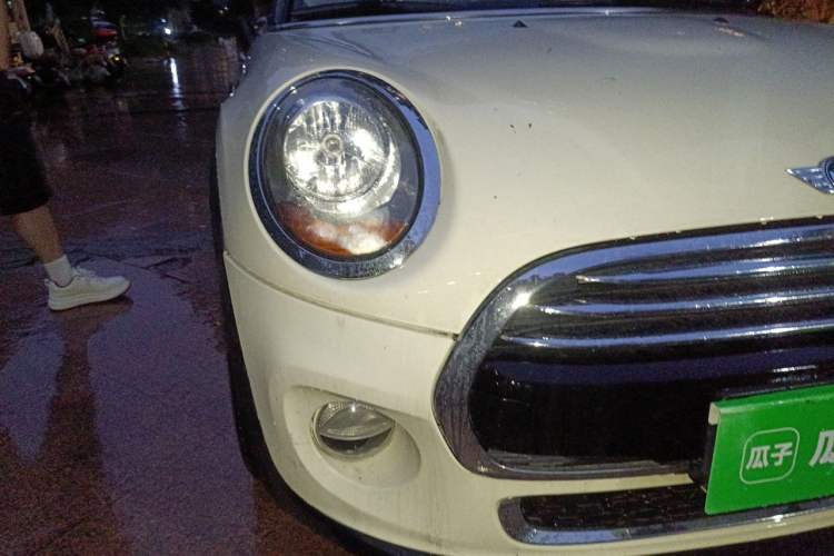 Used MINI 2016 1.5T COOPER Five-Door Edition Right Front Headlight