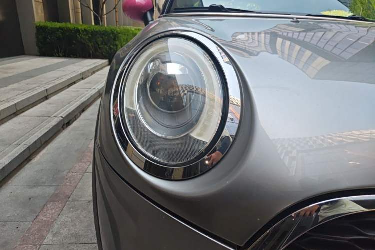 Used MINI 2016 2.0T COOPER S Right Front Headlight
