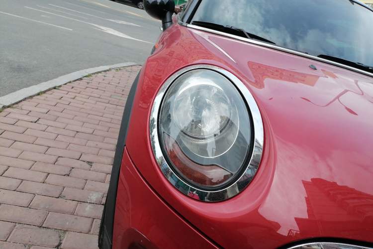 Used MINI 2016 1.5T COOPER Right Front Headlight