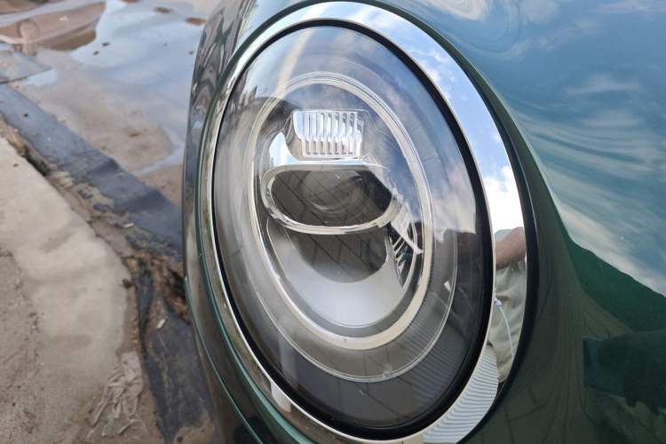 Used MINI 2016 1.5T COOPER Right Front Headlight