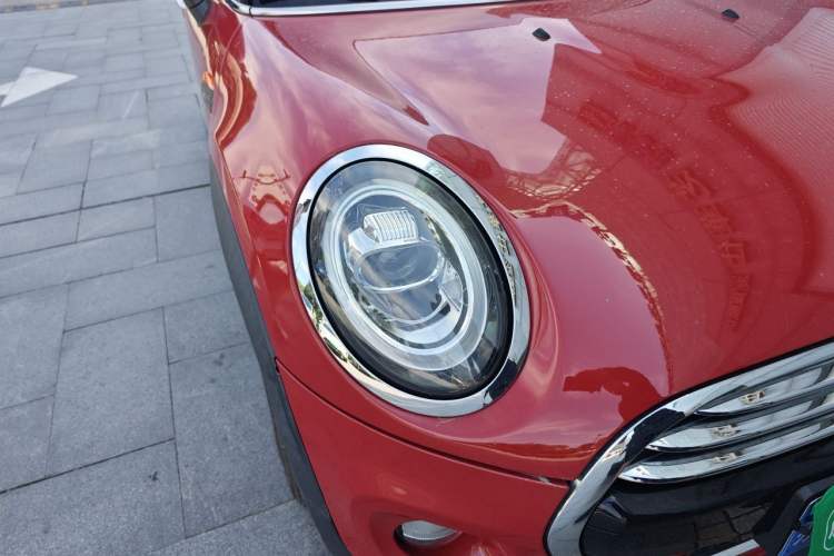 Used MINI 2016 1.5T COOPER Five-Door Edition Right Front Headlight