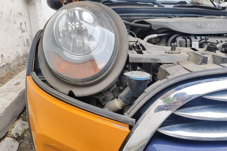 Used MINI 2016 1.5T COOPER Five-Door Edition Right Front Headlight