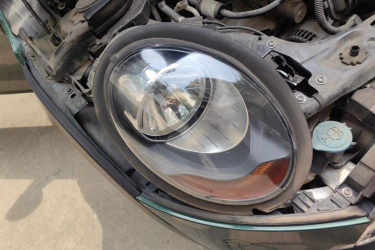 Used MINI 2016 1.5T COOPER Right Front Headlight