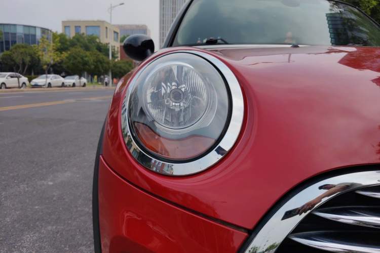 Used MINI 2016 1.5T COOPER Right Front Headlight
