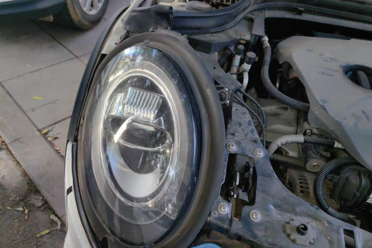 Used MINI 2016 1.5T COOPER Right Front Headlight